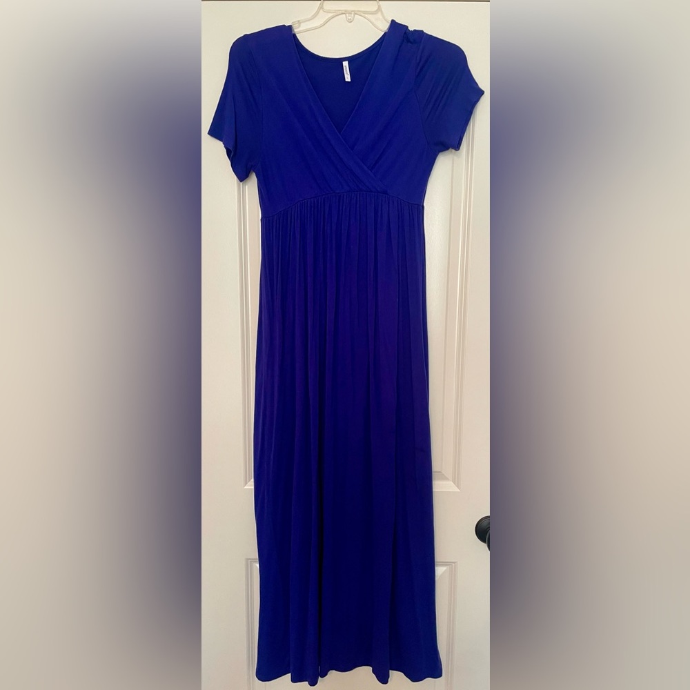 Flowy Dark Blue Maternity Maxi Dress